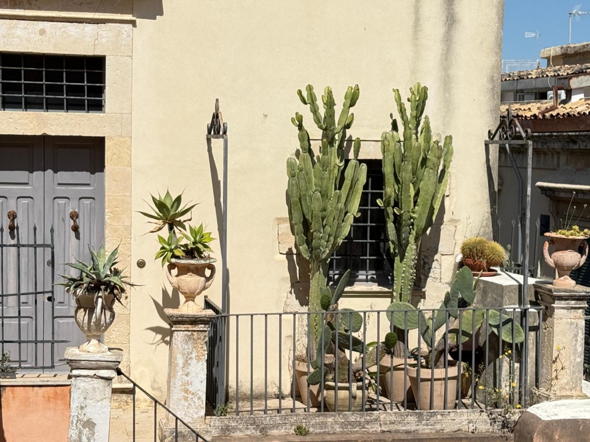 Panorama Suites Noto - Adults Only Buitenkant foto